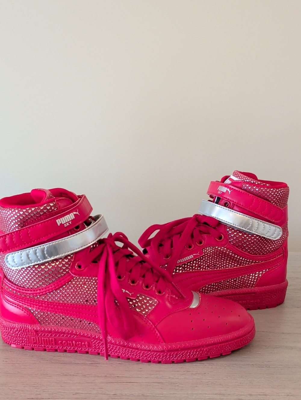 Puma NIB Sky Hi II 7.5 Cherry